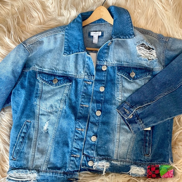 Denim jacket with quilted design with Kaffe fassett fabrics - Picture 4 of 5